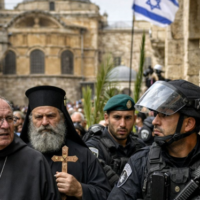 Bispo católico impedido de celebrar missa reacende o debate sobre intolerância religiosa em Israel